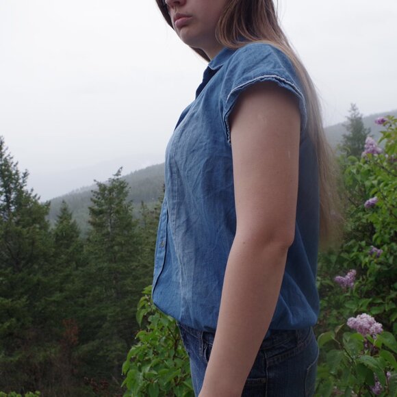 High End Ladies Jean Shirt Size 36 - Picture 3 of 4